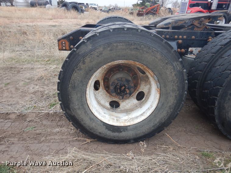 image for item HU9713 2003 Freightliner Century Class  semi truck