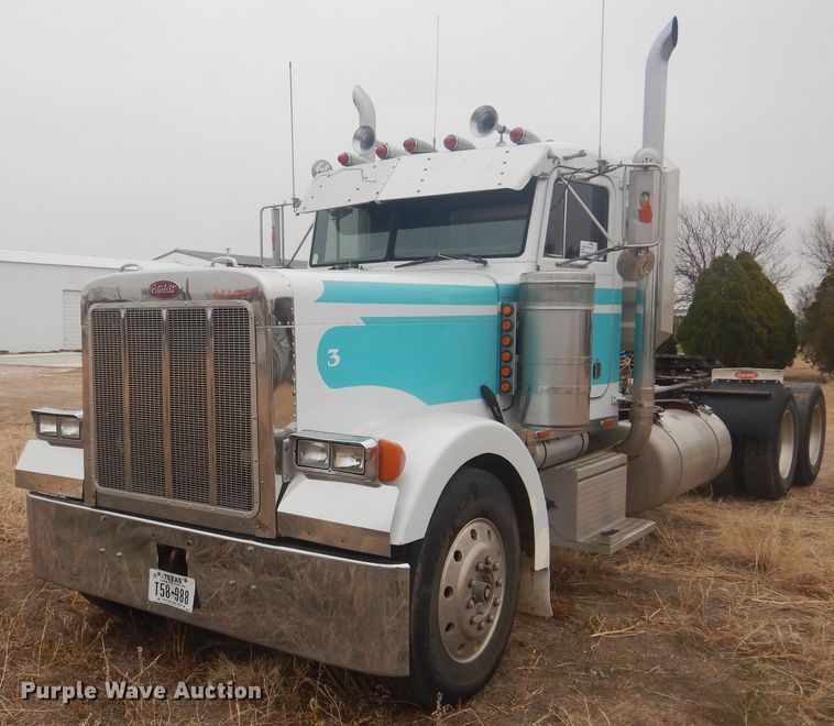 image for item HU9714 1993 Peterbilt 379  semi truck