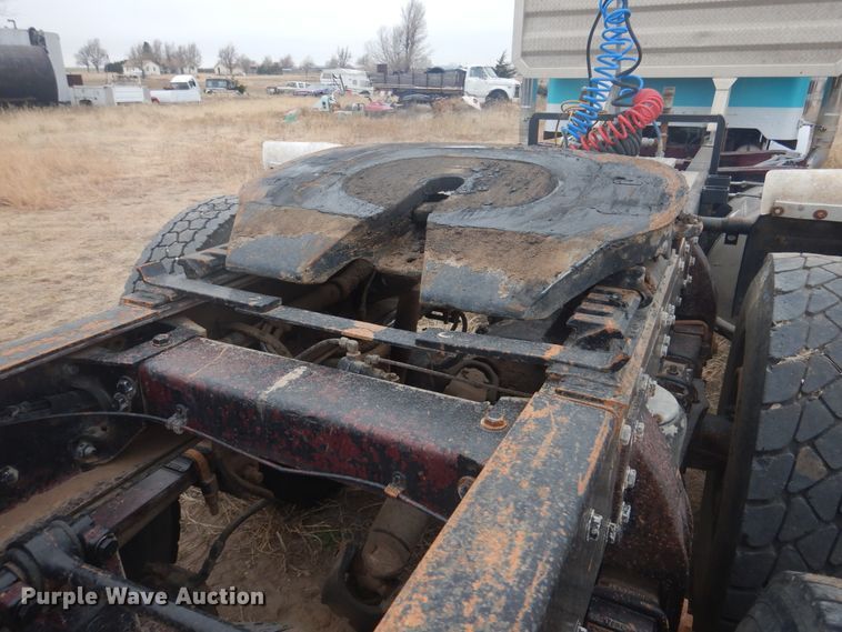 image for item HU9714 1993 Peterbilt 379  semi truck