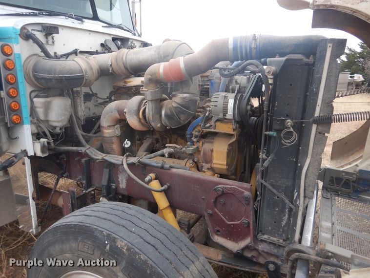 image for item HU9714 1993 Peterbilt 379  semi truck