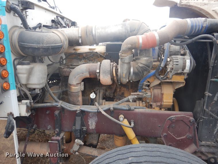 image for item HU9714 1993 Peterbilt 379  semi truck