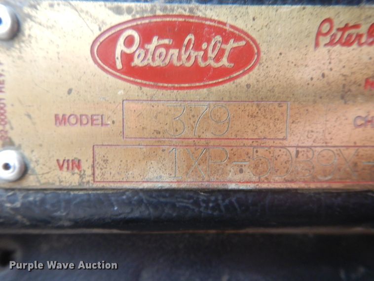 image for item HU9714 1993 Peterbilt 379  semi truck