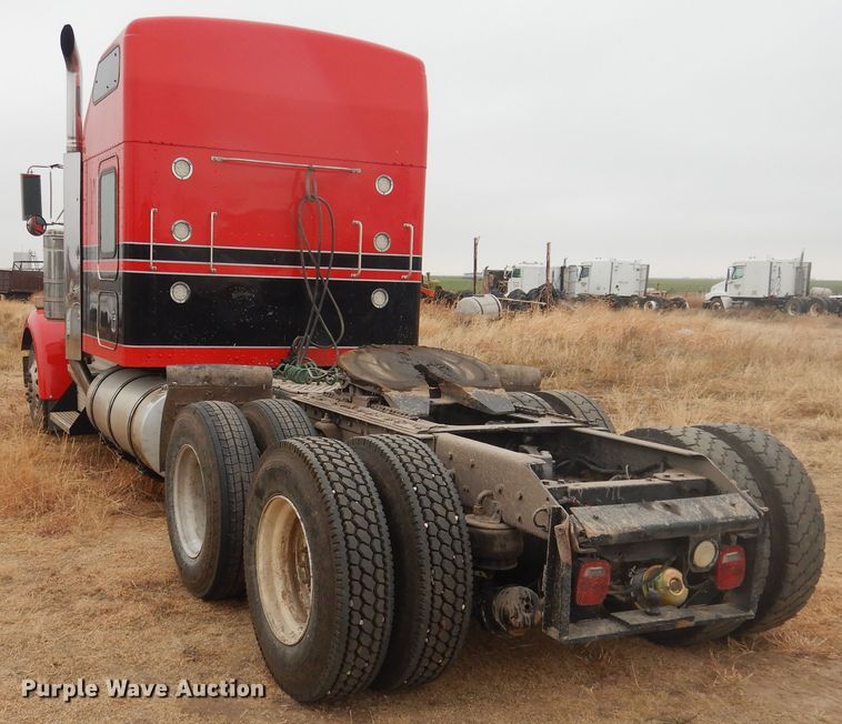 image for item HU9716 2001 Kenworth W900L  semi truck