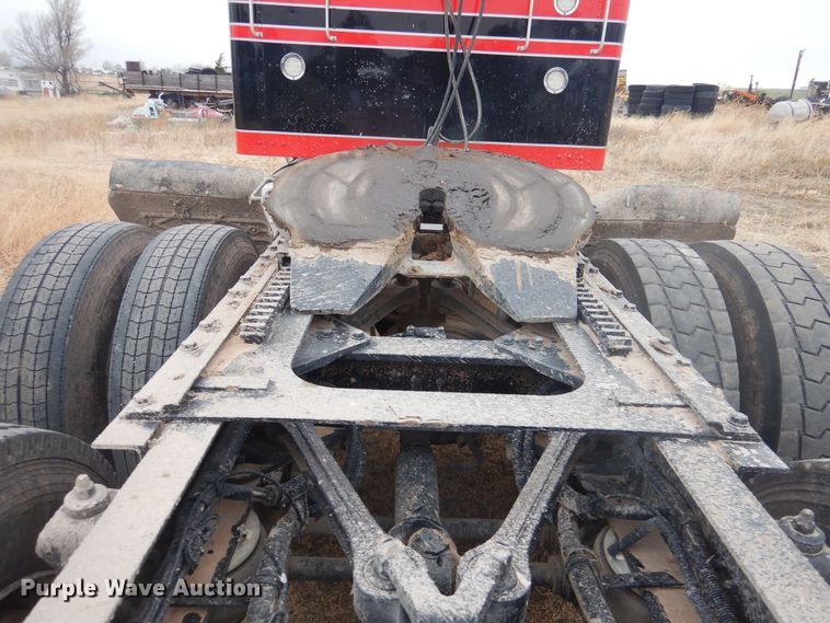 image for item HU9716 2001 Kenworth W900L  semi truck