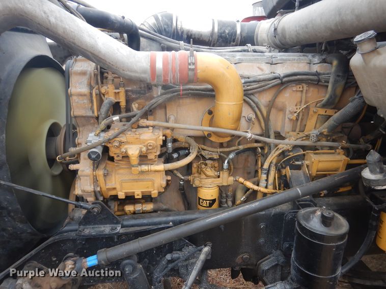 image for item HU9716 2001 Kenworth W900L  semi truck