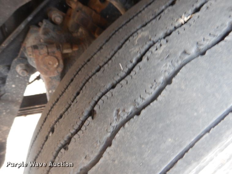 image for item HU9716 2001 Kenworth W900L  semi truck