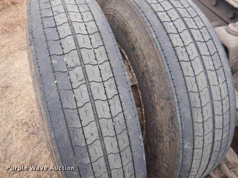 image for item HU9716 2001 Kenworth W900L  semi truck