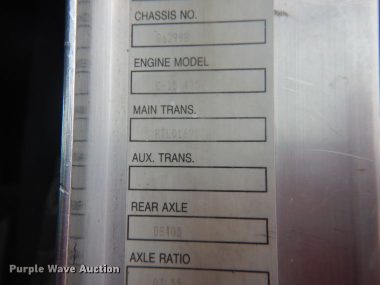 image for item HU9716 2001 Kenworth W900L  semi truck