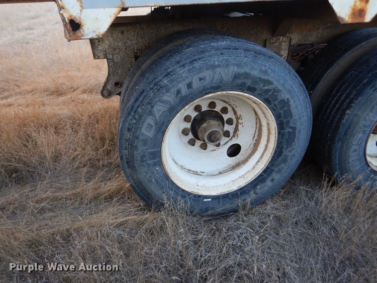 image for item HU9792 2005 Construction Trailer Specialists BDT-40 bottom dump trailer