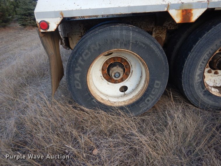 image for item HU9792 2005 Construction Trailer Specialists BDT-40 bottom dump trailer