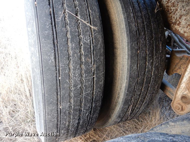 image for item HU9792 2005 Construction Trailer Specialists BDT-40 bottom dump trailer