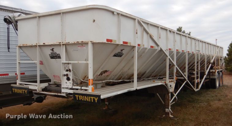 image for item HU9793 1992 Trinity live bottom trailer