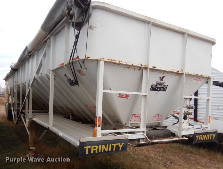 image for item HU9793 1992 Trinity live bottom trailer