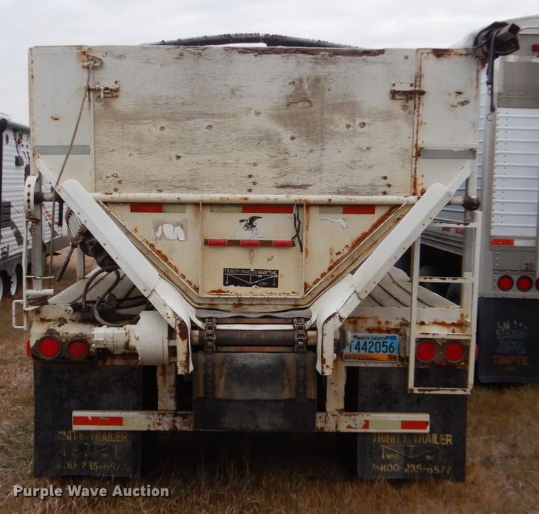 image for item HU9793 1992 Trinity live bottom trailer