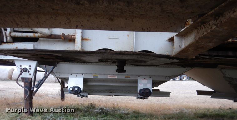 image for item HU9793 1992 Trinity live bottom trailer