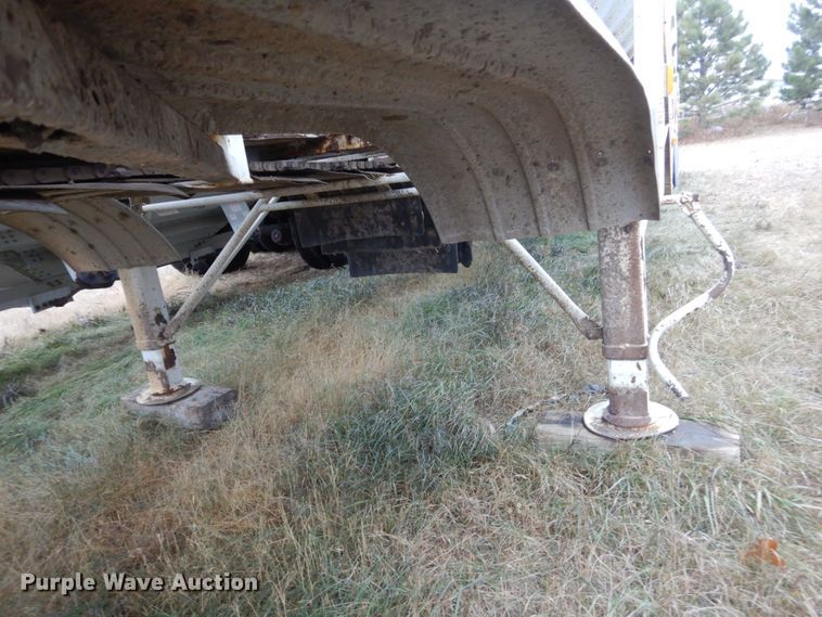 image for item HU9793 1992 Trinity live bottom trailer