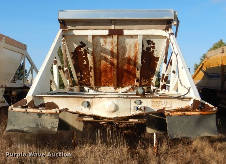 image for item HU9794 1999 Ranch Manufacturing Co bottom dump trailer