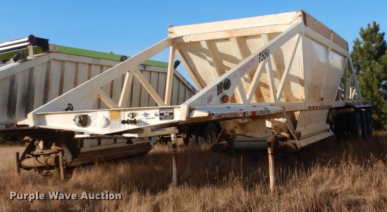 image for item HU9795 2009 Ranco bottom dump trailer