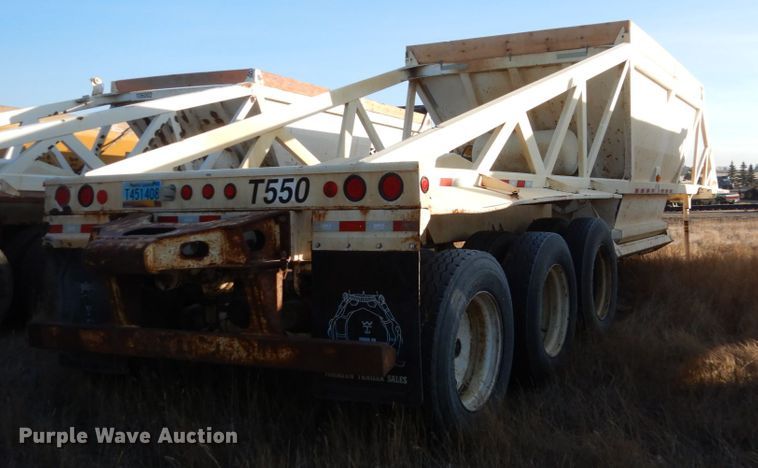 image for item HU9795 2009 Ranco bottom dump trailer
