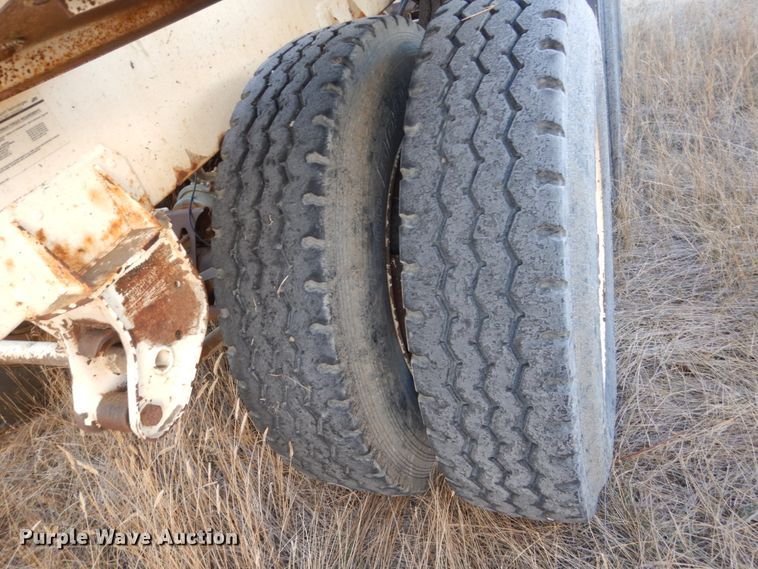 image for item HU9795 2009 Ranco bottom dump trailer