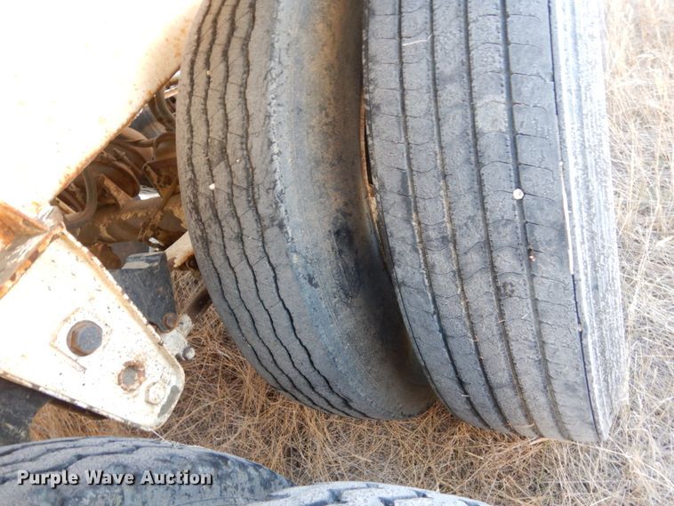 image for item HU9795 2009 Ranco bottom dump trailer