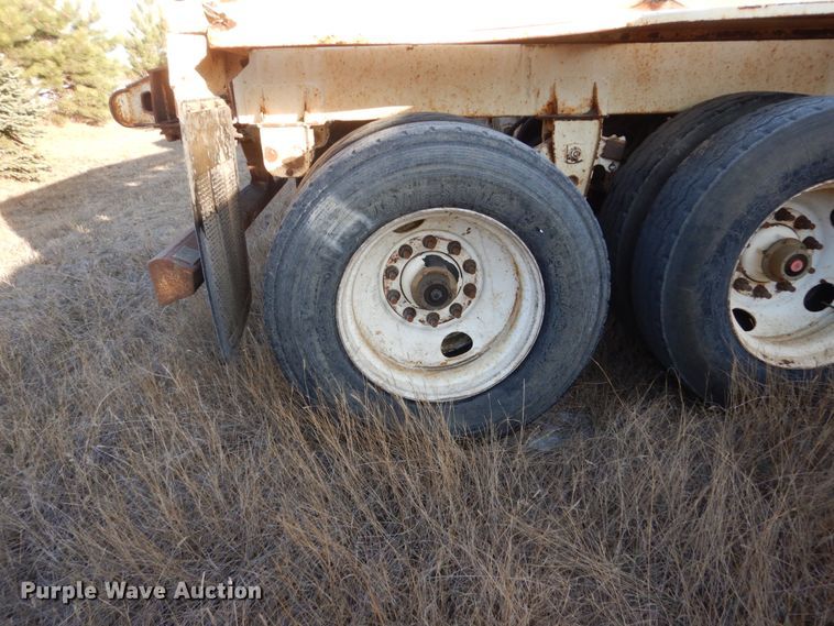 image for item HU9795 2009 Ranco bottom dump trailer