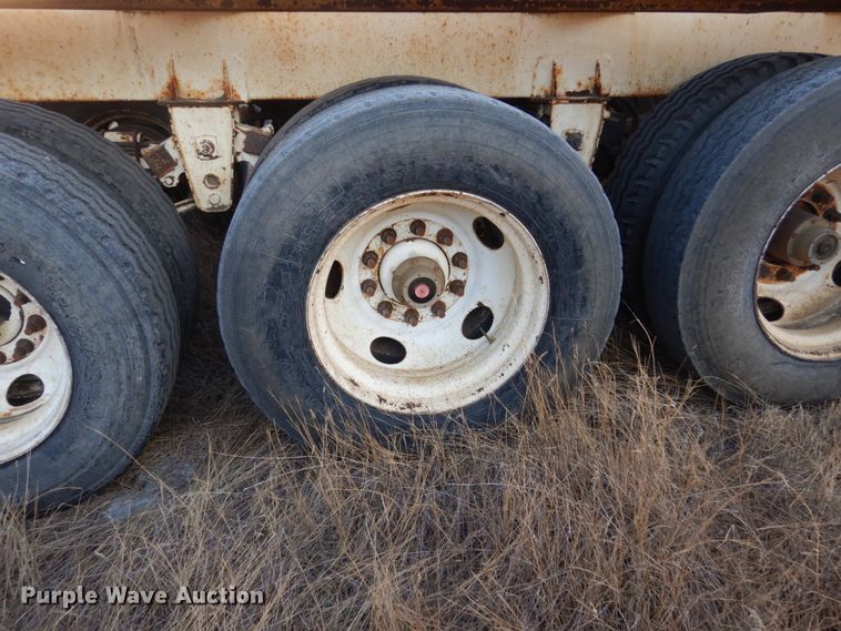 image for item HU9795 2009 Ranco bottom dump trailer