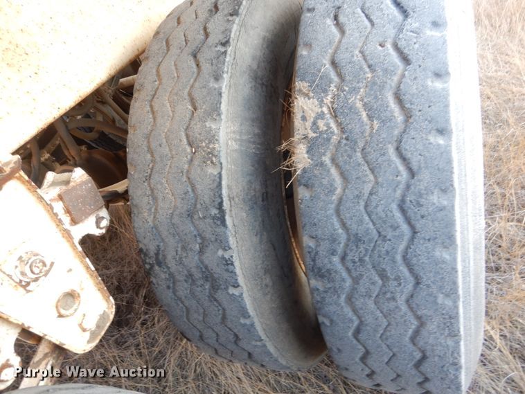 image for item HU9795 2009 Ranco bottom dump trailer