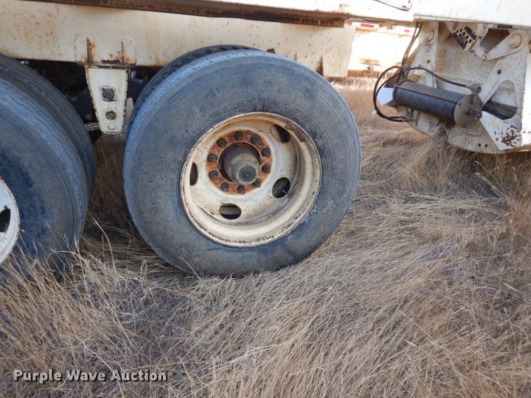 image for item HU9795 2009 Ranco bottom dump trailer