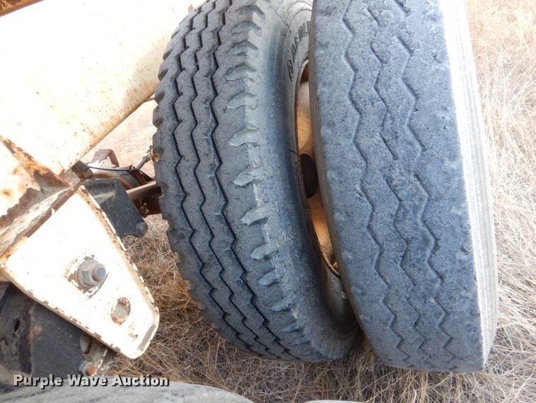 image for item HU9795 2009 Ranco bottom dump trailer