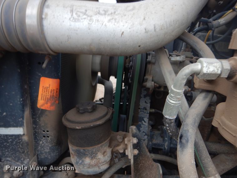 image for item HU9810 1995 Ford LS9000  semi truck