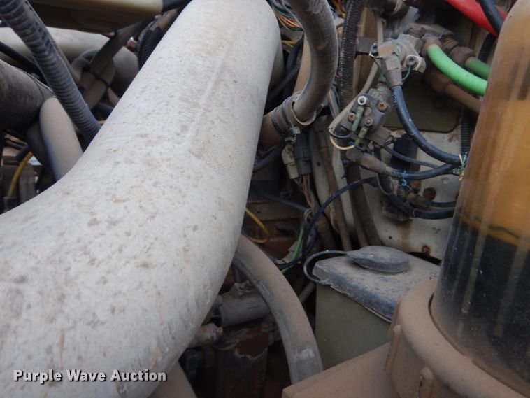 image for item HU9810 1995 Ford LS9000  semi truck