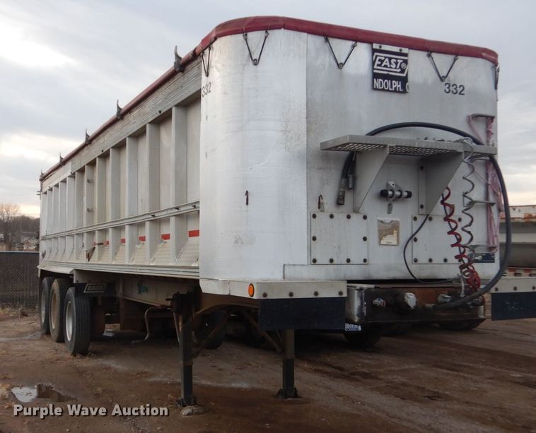 image for item HU9811 1988 Trailstar end dump trailer