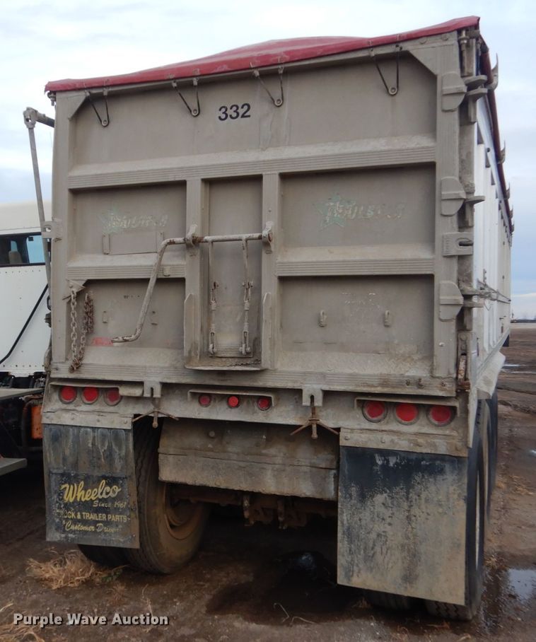 image for item HU9811 1988 Trailstar end dump trailer