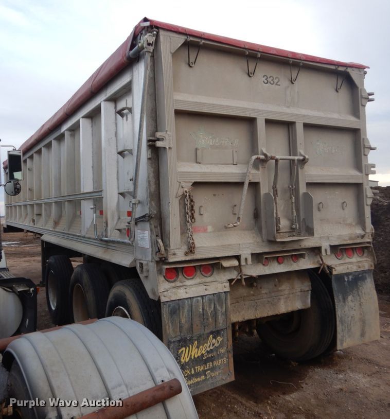 image for item HU9811 1988 Trailstar end dump trailer