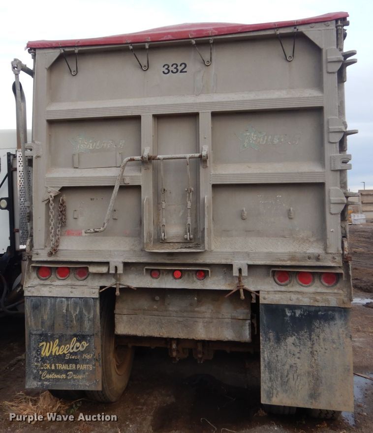 image for item HU9811 1988 Trailstar end dump trailer