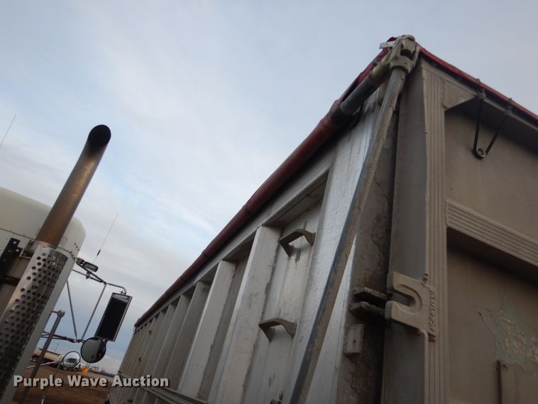 image for item HU9811 1988 Trailstar end dump trailer