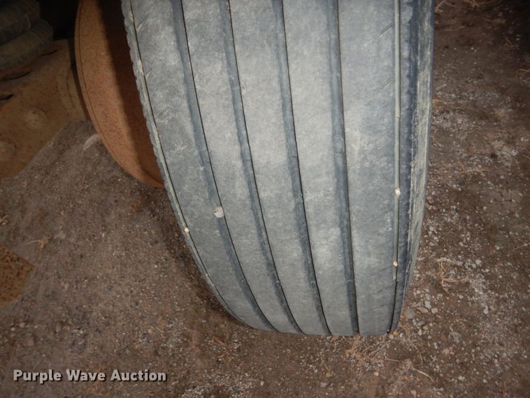 image for item HU9811 1988 Trailstar end dump trailer