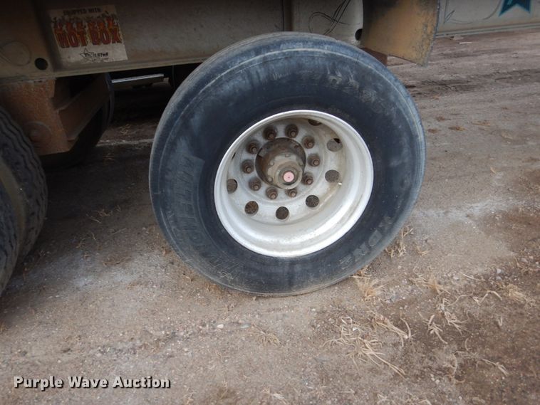 image for item HU9811 1988 Trailstar end dump trailer