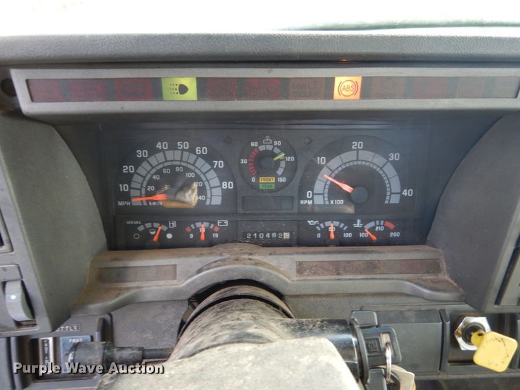 image for item HU9815 2002 GMC C7500  dump flatbed truck