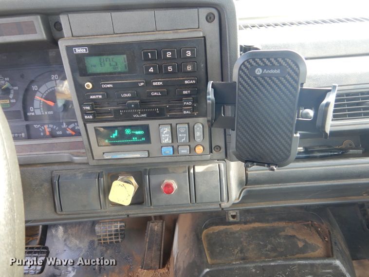 image for item HU9815 2002 GMC C7500  dump flatbed truck