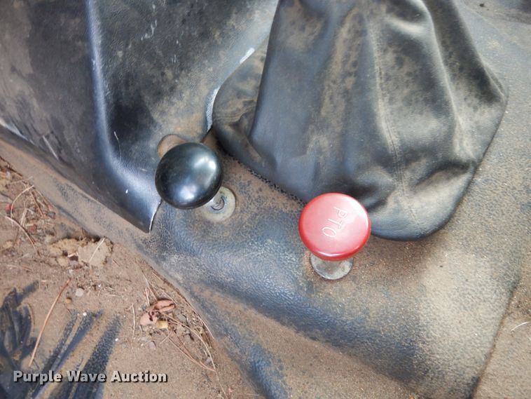 image for item HU9815 2002 GMC C7500  dump flatbed truck