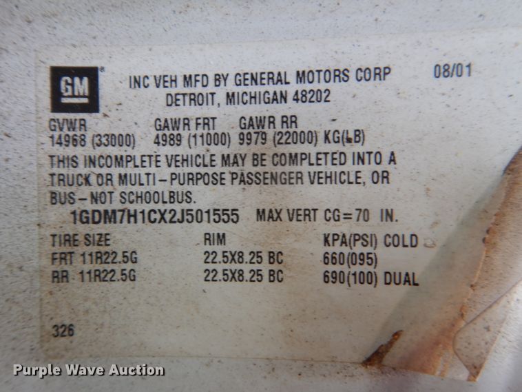 image for item HU9815 2002 GMC C7500  dump flatbed truck