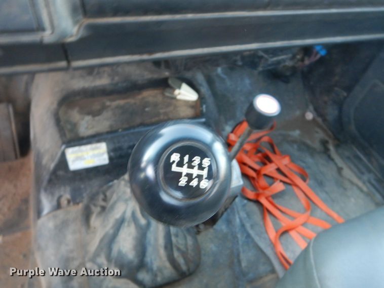 image for item HU9819 2002 Chevrolet C6500  dump flatbed truck