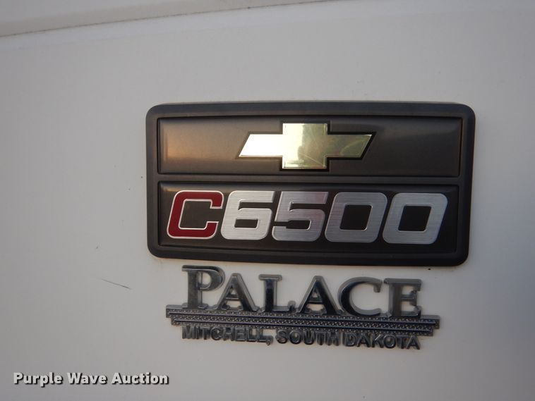 image for item HU9819 2002 Chevrolet C6500  dump flatbed truck