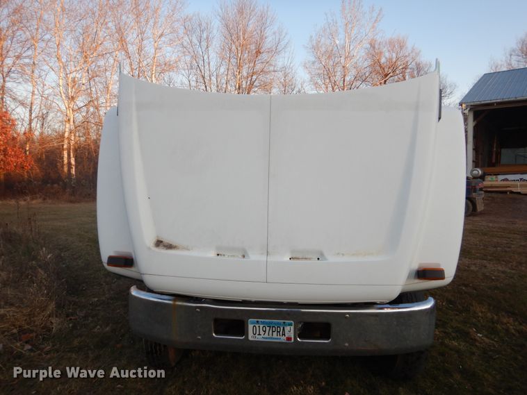 image for item HU9819 2002 Chevrolet C6500  dump flatbed truck