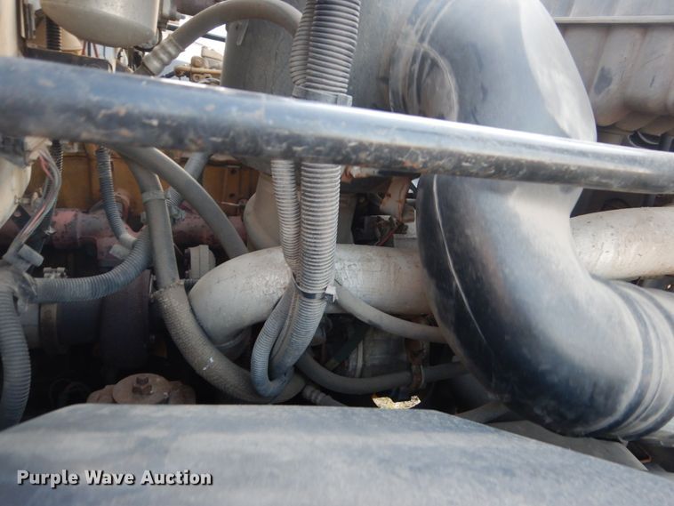 image for item HU9819 2002 Chevrolet C6500  dump flatbed truck