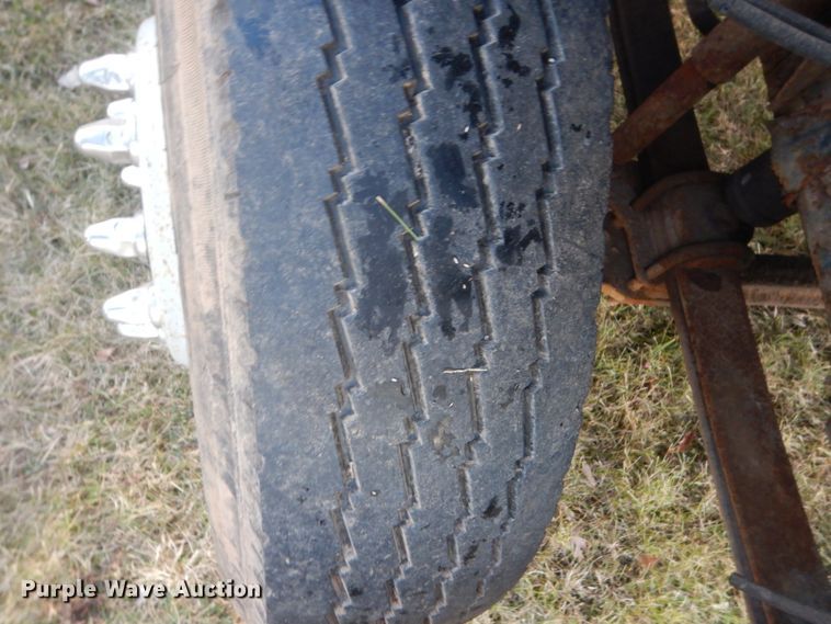 image for item HU9819 2002 Chevrolet C6500  dump flatbed truck