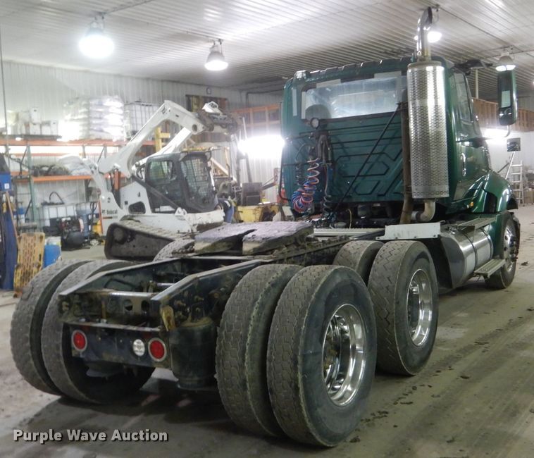 image for item HU9824 2012 International ProStar  semi truck