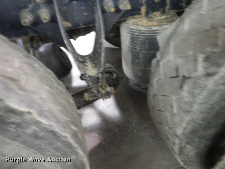 image for item HU9824 2012 International ProStar  semi truck